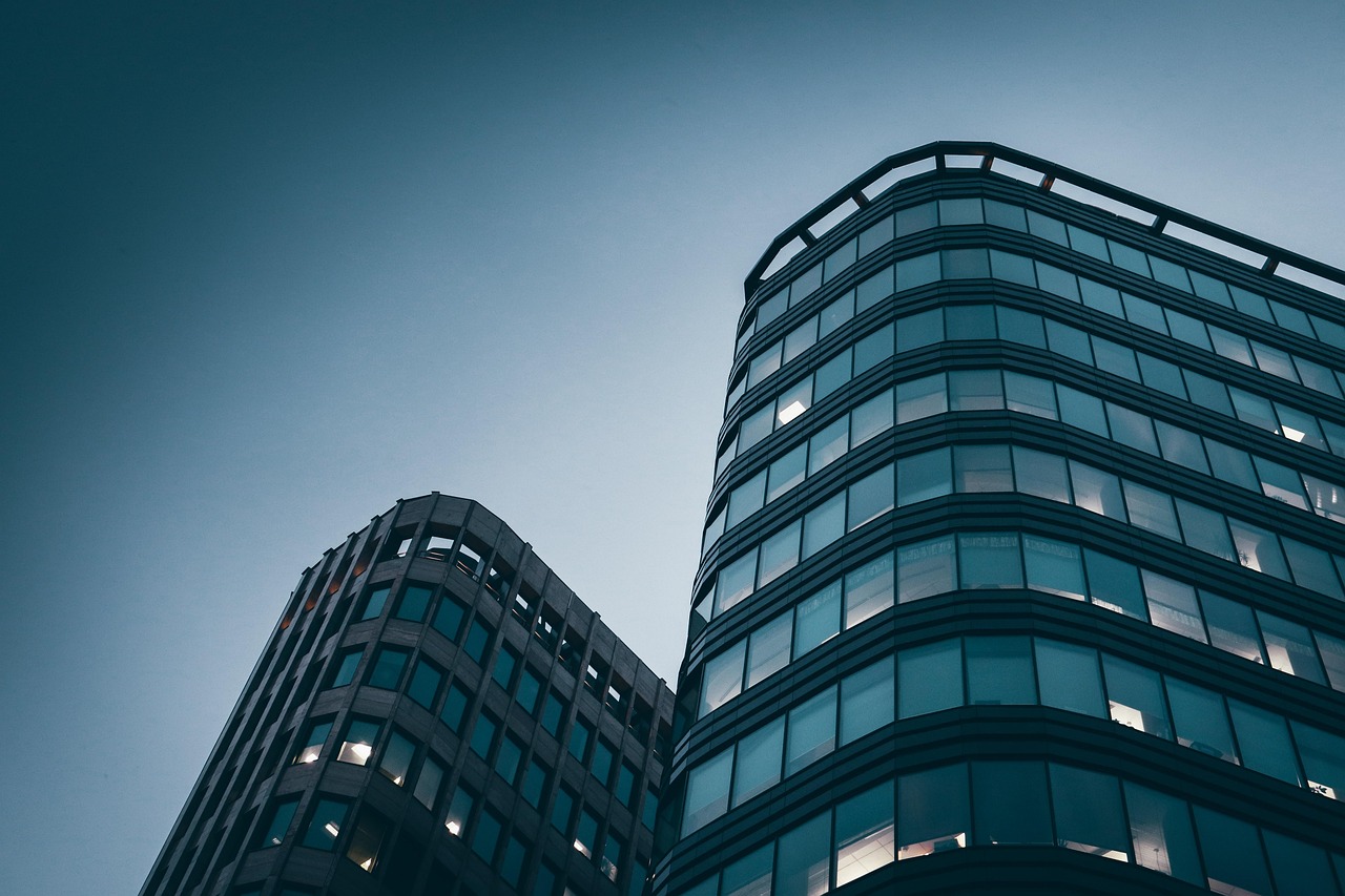 A Comprehensive Guide to Choosing the Right Estimating Software for Your Construction Business